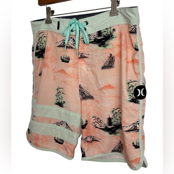 Hurley Men's Tropical Print Swim Shorts - Peach and Mint, Size 28 - Picture 4 of 11